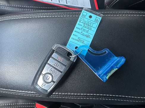 Used 2022 Ford Escape SEL FWD image 14