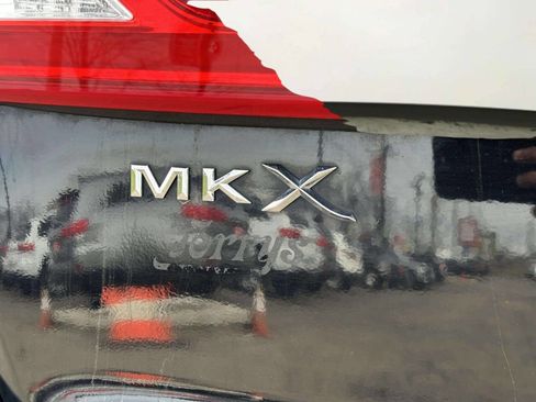 Used 2016 Lincoln MKX Reserve w/ Luxury Package image 35