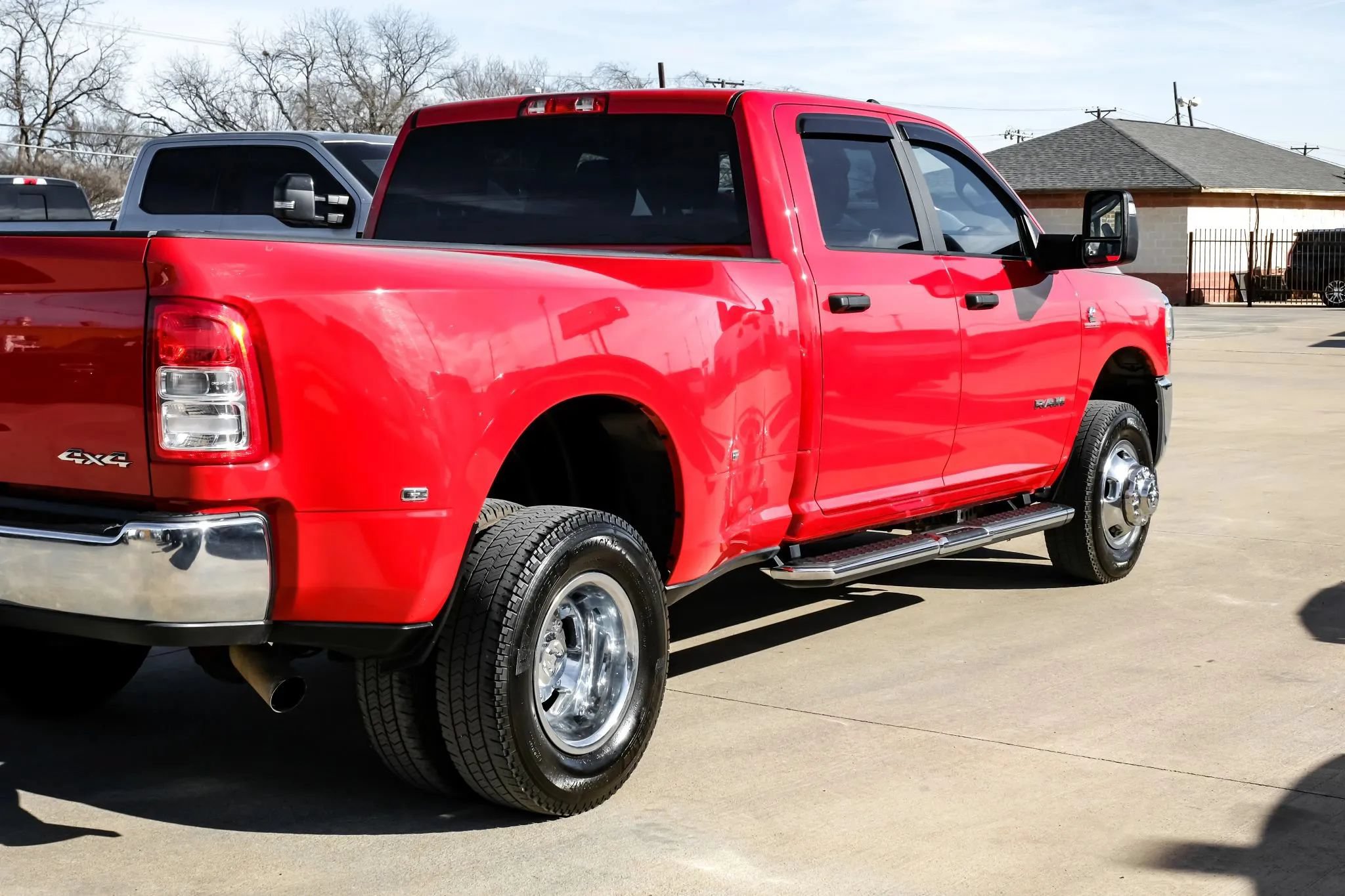 Used 2023 RAM 3500 Big Horn AWD/4WD image 11