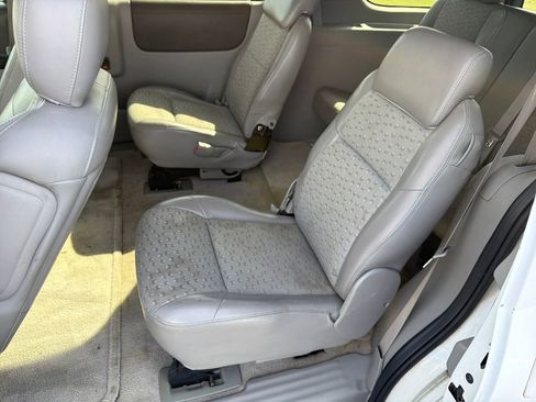 Used 2005 Chevrolet Uplander LS image 12
