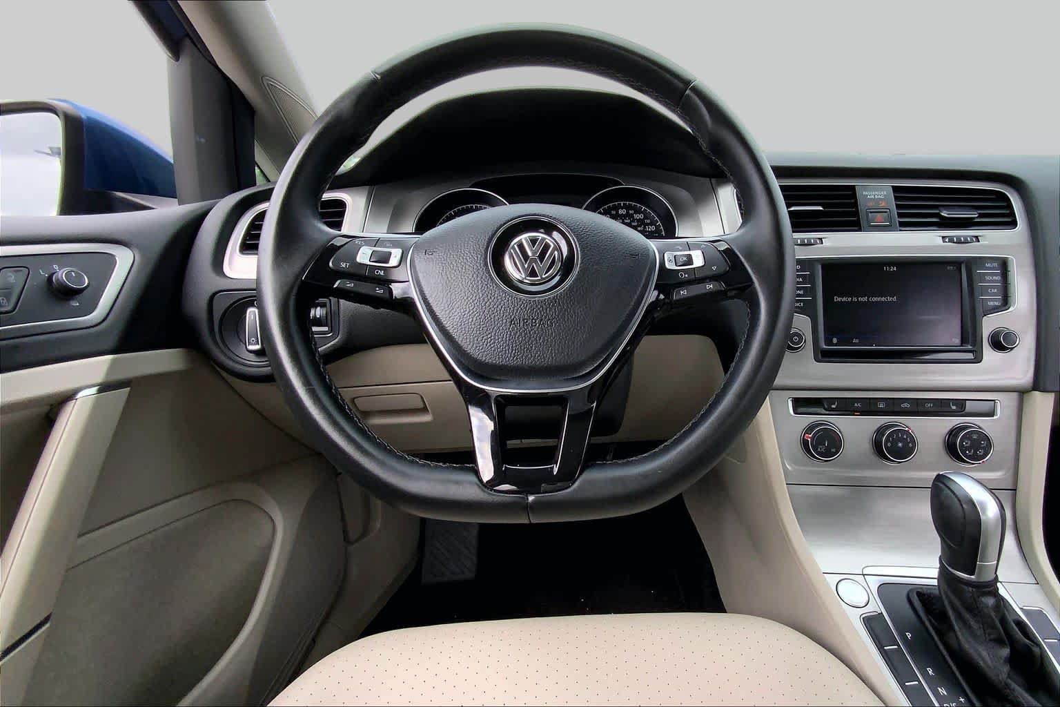 Used 2017 Volkswagen Golf Wolfsburg Edition FWD image 6