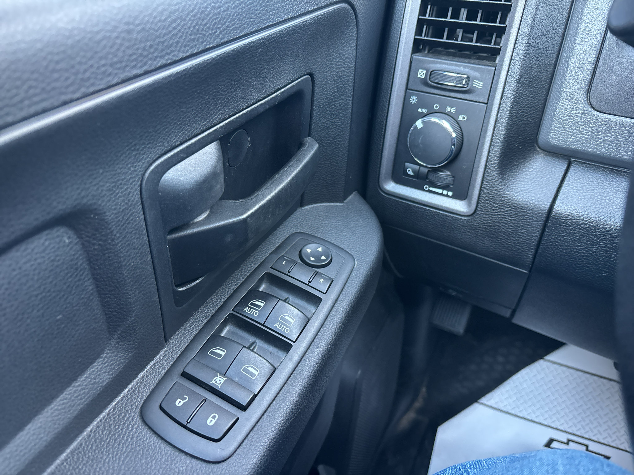 Used 2017 RAM 3500 Tradesman w/ Popular Equipment Group AWD/4WD image 23