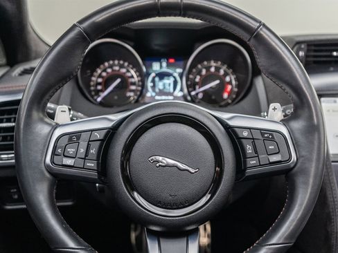 Used 2020 Jaguar F-TYPE SVR image 93