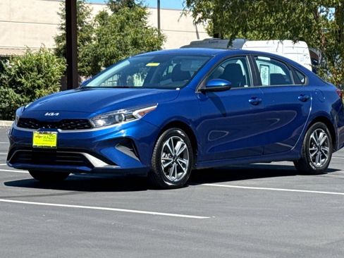 Used 2023 Kia Forte LXS FWD image 16