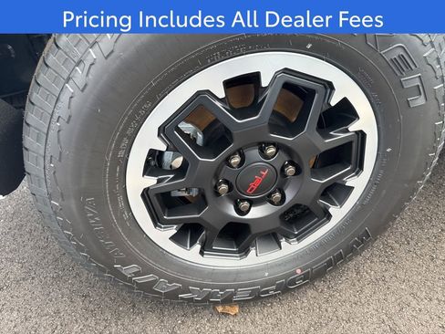 New 2026 Toyota 4Runner TRD Off-Road Premium AWD/4WD image 9
