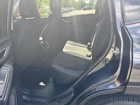 Used 2019 Subaru Forester Premium AWD/4WD image 6