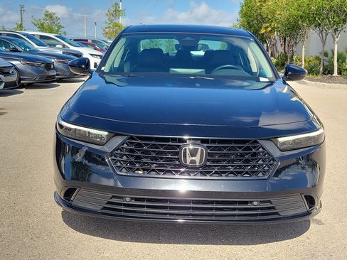 Used 2023 Honda Accord EX-L image 2