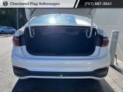 New 2026 Volkswagen Jetta SE image 19