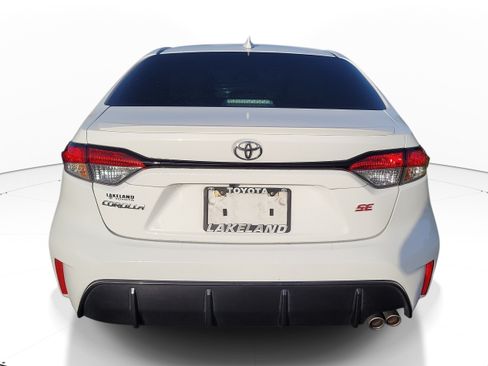 Used 2024 Toyota Corolla SE FWD image 6