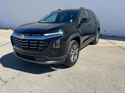 New 2026 Chevrolet Equinox LT w/ Convenience Package II image 1