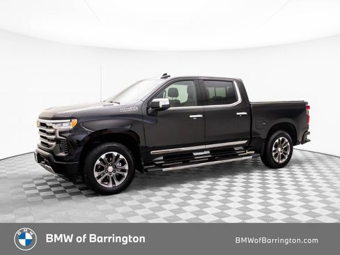 Used 2022 Chevrolet Silverado 1500 High Country w/ Z71 Off-Road Package image 2