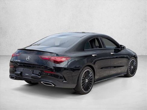 Used 2026 Mercedes-Benz CLA 250 image 5