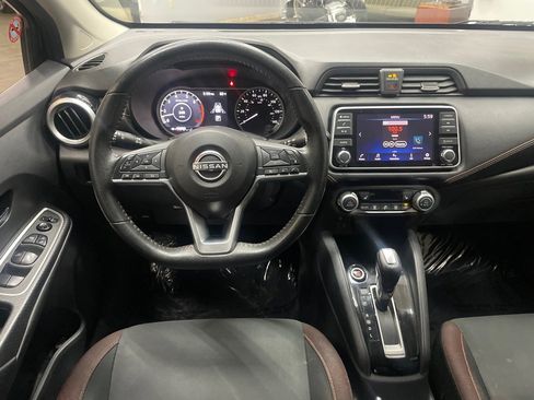 Used 2020 Nissan Versa SR w/ Convenience Package image 4