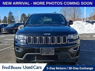 Used 2018 Jeep Grand Cherokee Laredo video 2