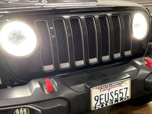 Used 2023 Jeep Wrangler Unlimited Rubicon w/ Cold Weather Group image 32