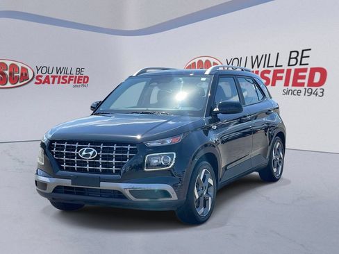 Used 2023 Hyundai Venue SEL FWD image 4