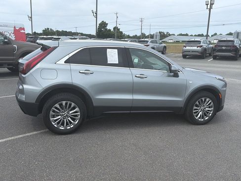 Used 2024 Cadillac XT4 Premium Luxury AWD/4WD image 6