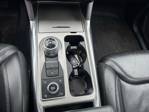 Used 2021 Ford Explorer Platinum w/ Equipment Group 601A AWD/4WD image 13