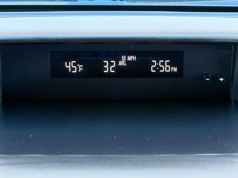 Used 2022 Subaru Forester Premium image 38