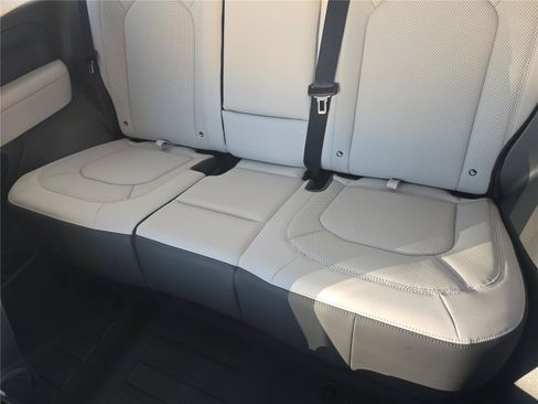 Used 2025 Land Rover Defender 90 S AWD/4WD image 12