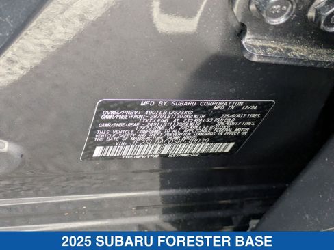 Certified 2025 Subaru Forester image 27