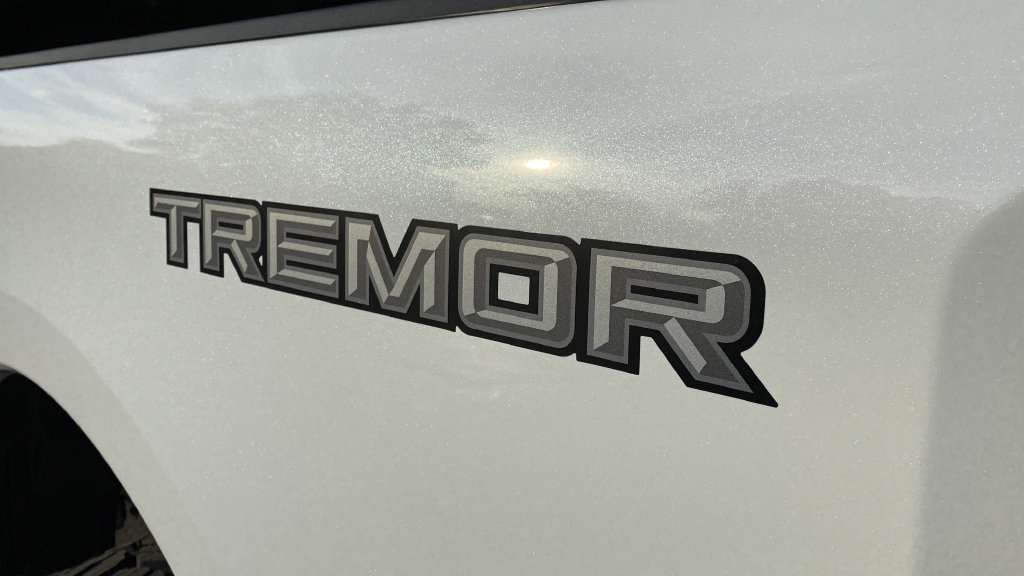 New 2027 Ford F350 Lariat w/ Tremor Off-Road Package AWD/4WD image 45