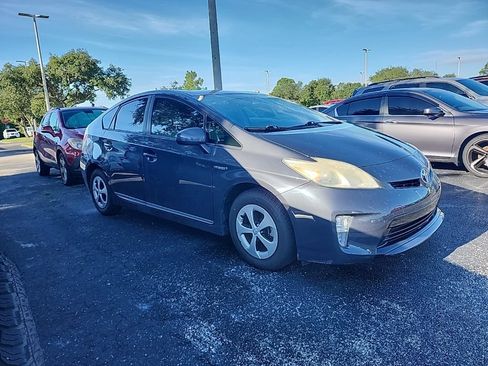 Used 2012 Toyota Prius Two FWD image 1