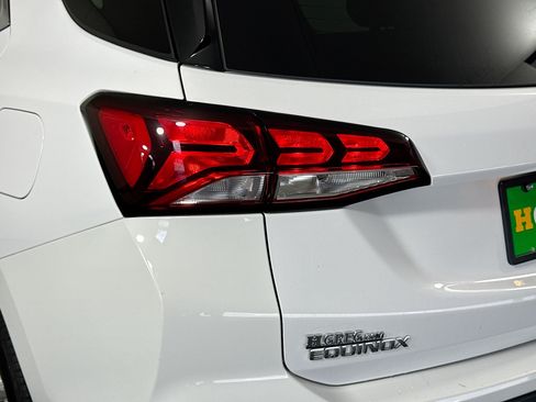 Used 2022 Chevrolet Equinox LT AWD/4WD image 36
