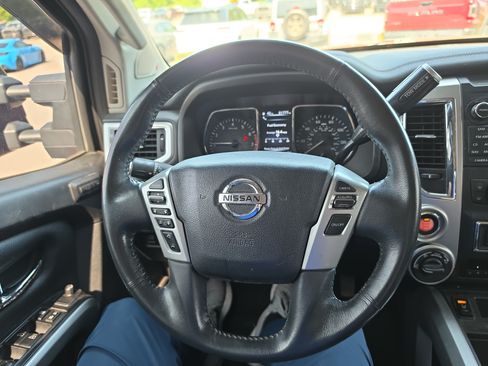 Used 2017 Nissan Titan Platinum Reserve AWD/4WD image 17