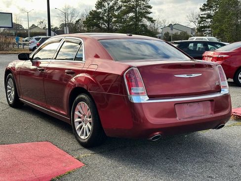 Used 2014 Chrysler 300 image 6