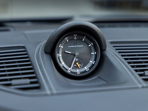 Certified 2022 Porsche 911 50th Anniversary Edition image 37