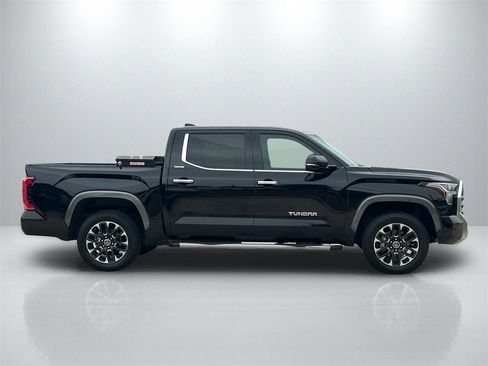Used 2023 Toyota Tundra Limited image 4