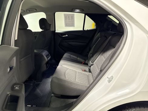 Used 2018 Chevrolet Equinox LT AWD/4WD image 22