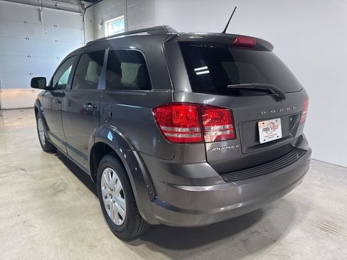 Used 2017 Dodge Journey SE image 5