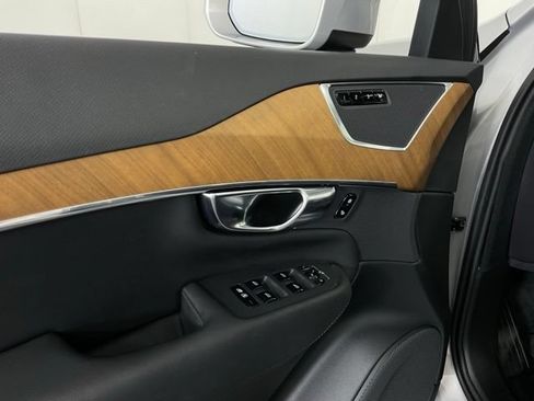 Used 2025 Volvo XC90 B6 Plus AWD/4WD image 26