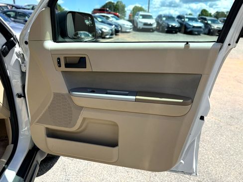 Used 2012 Ford Escape XLT image 36