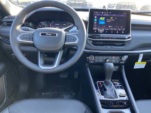 New 2026 Jeep Compass Limited image 8