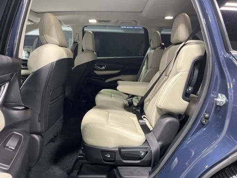 Used 2025 Subaru Ascent Limited w/ Popular Package #2 AWD/4WD image 37