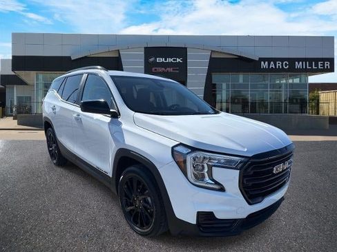 Used 2023 GMC Terrain SLE w/ Driver Convenience Package FWD image 1