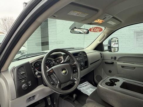 Used 2012 Chevrolet Silverado 2500 W/T w/ Snow Plow Prep Package image 14