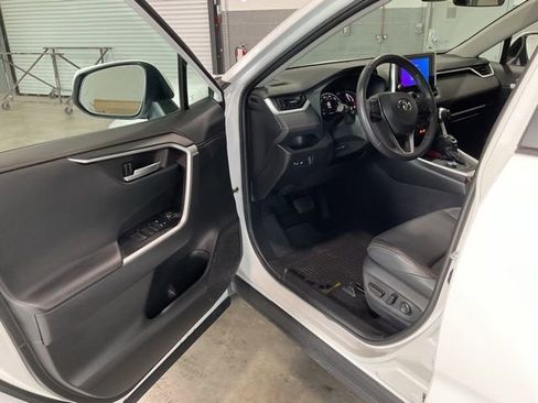 Used 2024 Toyota RAV4 Adventure image 9