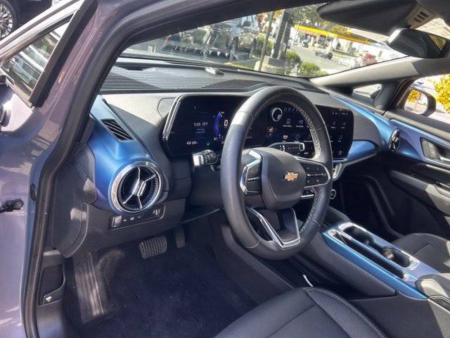 Used 2024 Chevrolet Equinox EV LT w/ LPO, Blackout Package FWD image 10