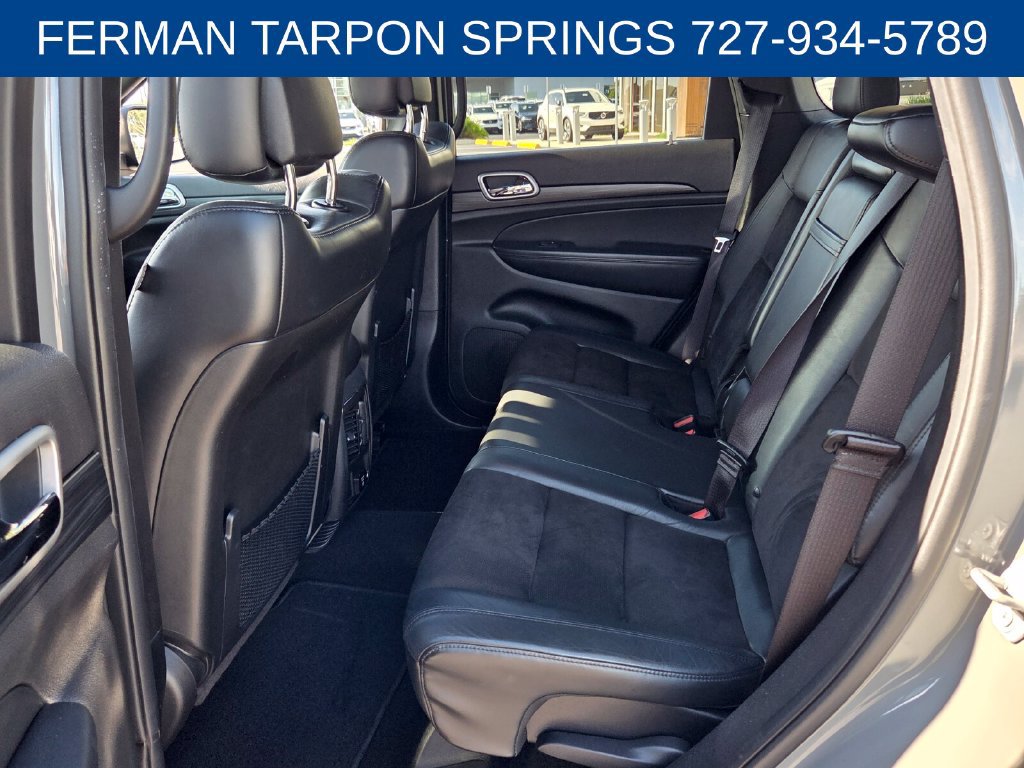 Used 2020 Jeep Grand Cherokee Altitude RWD image 12