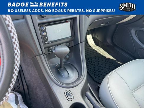 Used 2001 Ford Mustang Convertible RWD image 9