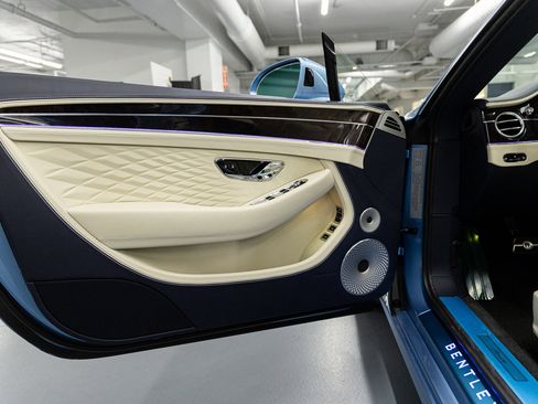 New 2026 Bentley Continental GTC image 31