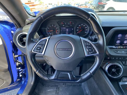 Used 2021 Chevrolet Camaro LT w/ Technology Package RWD image 11