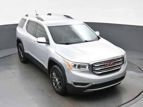 Used 2017 GMC Acadia SLT FWD image 42