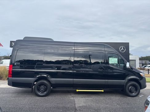 New 2026 Mercedes-Benz Sprinter 2500 image 2