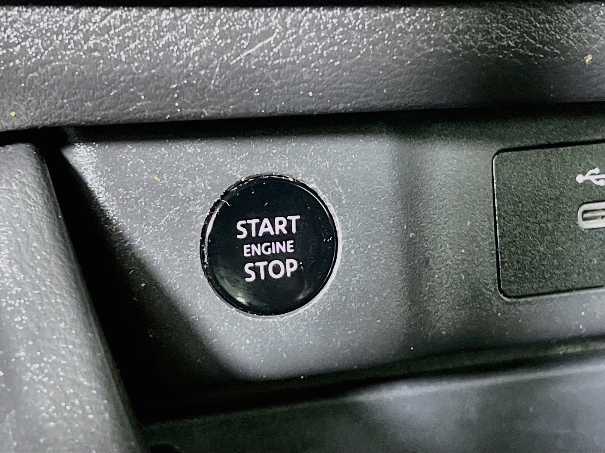 Used 2024 Nissan Rogue SV AWD/4WD image 23