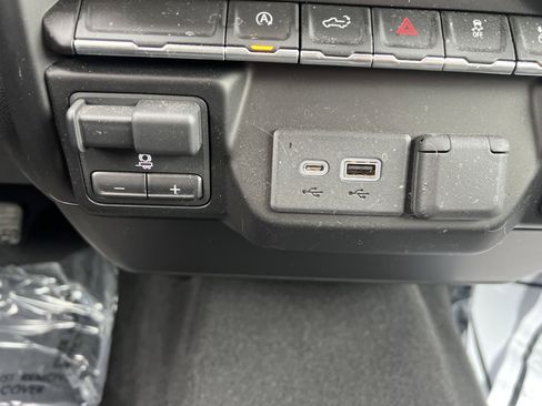 Used 2019 Chevrolet Silverado 1500 RST w/ All-Star Edition image 24